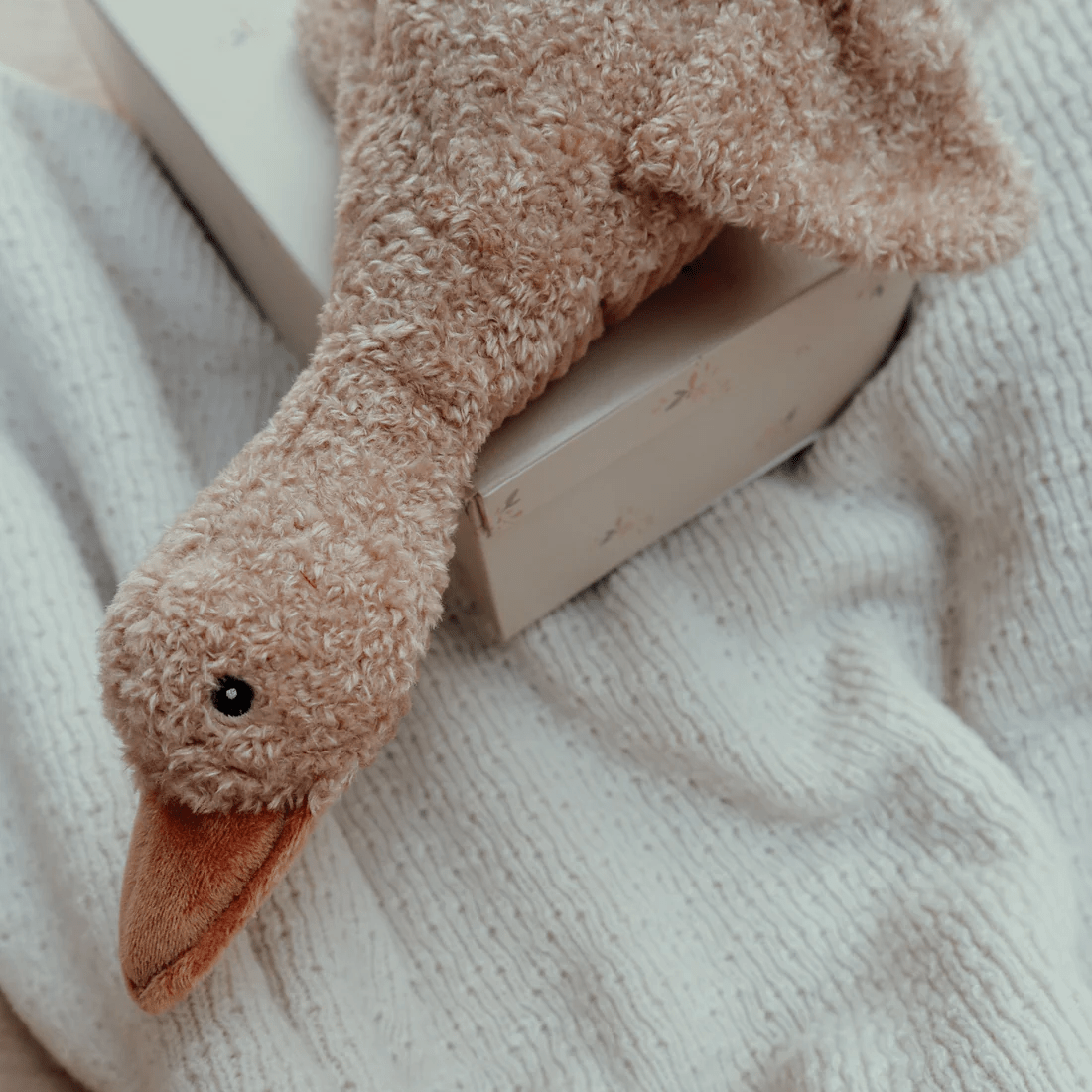 Liva Goose Heartbeat Comforter - Brown