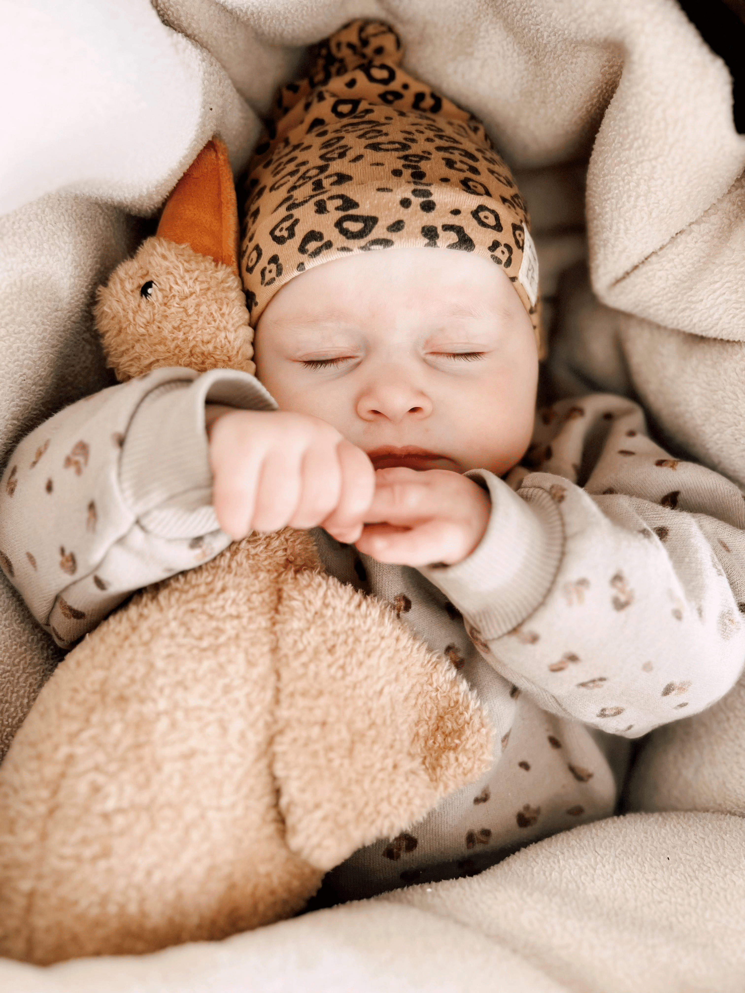 Liva Goose Heartbeat Comforter - Brown
