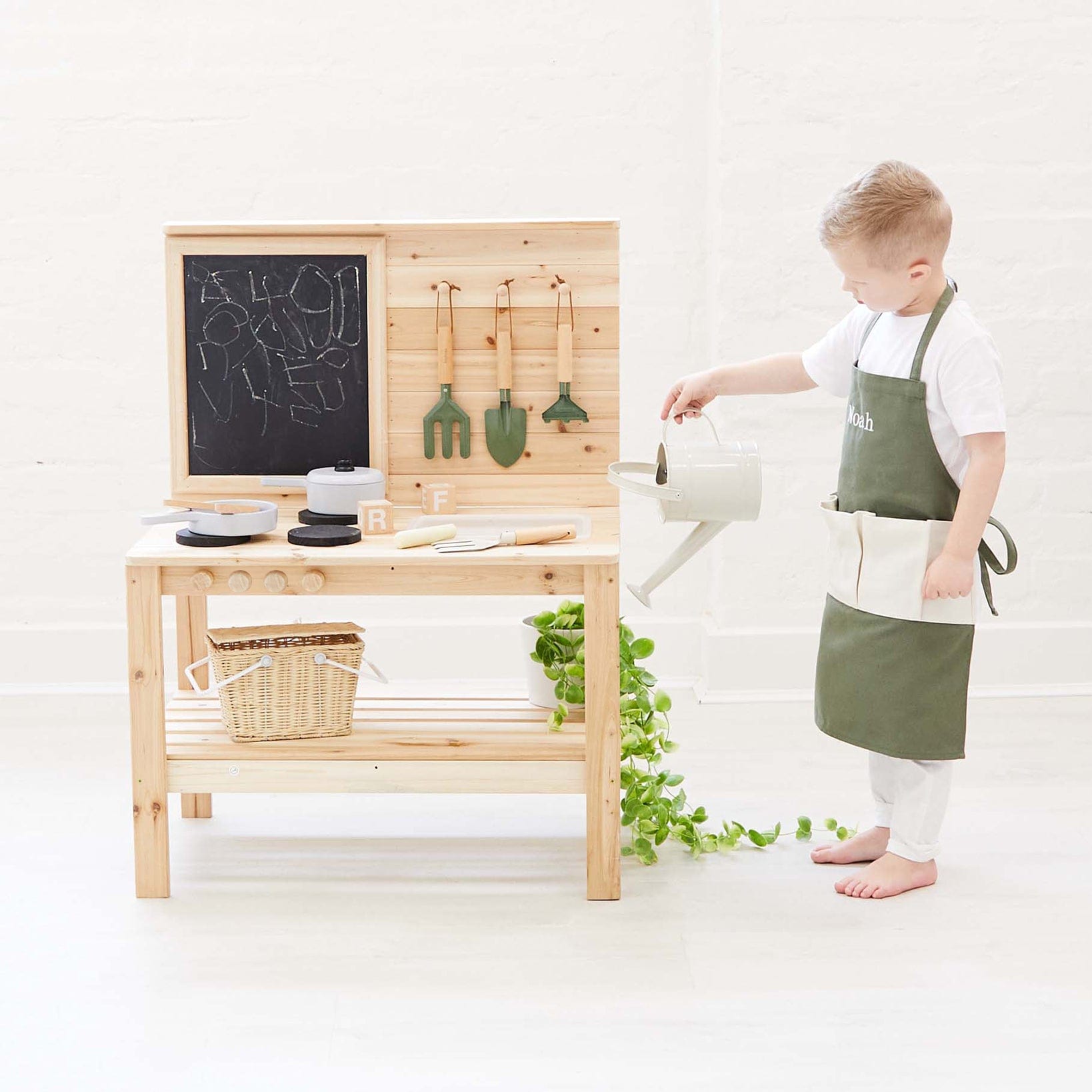 Outdoor Mud Kitchen - Preorder