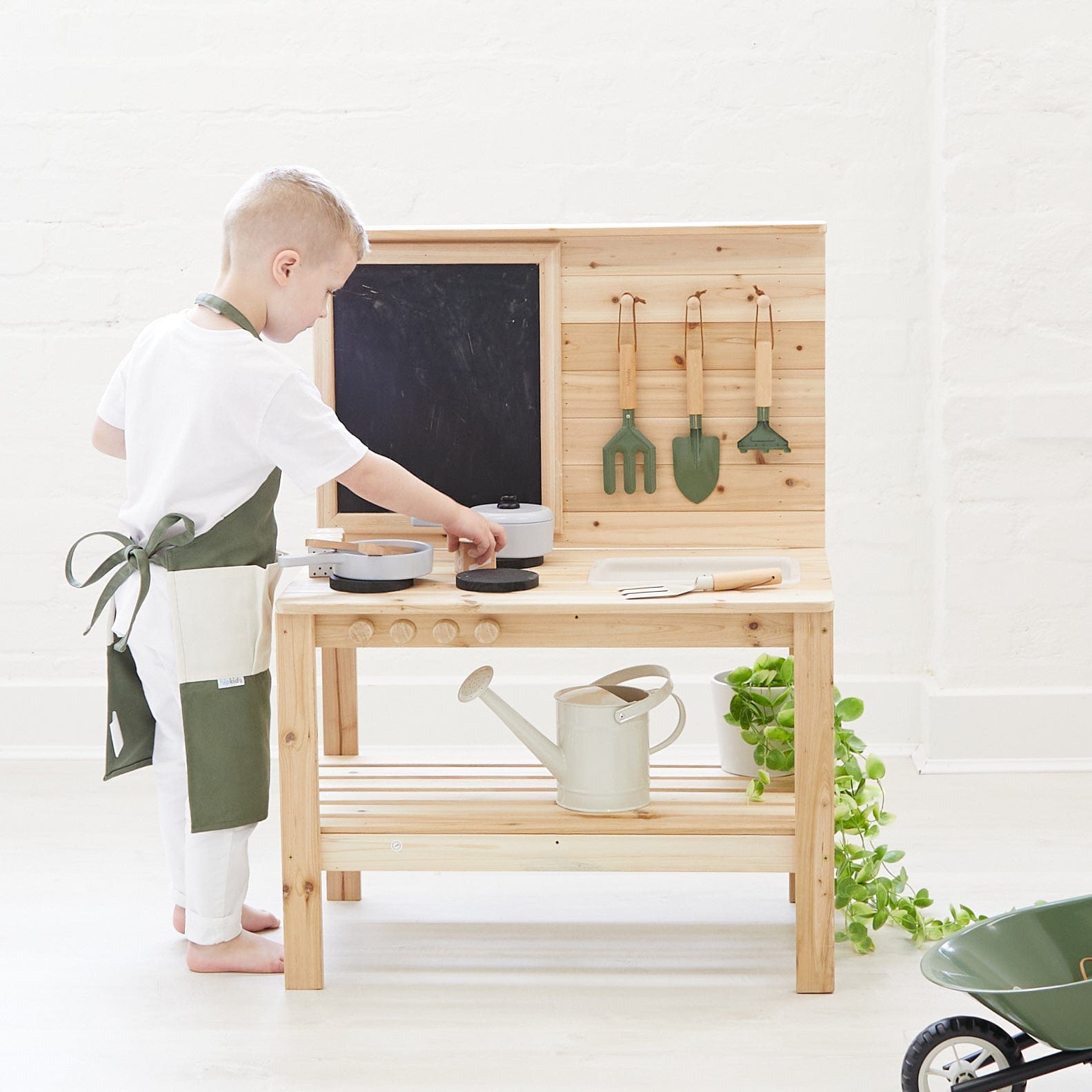 Outdoor Mud Kitchen - Preorder