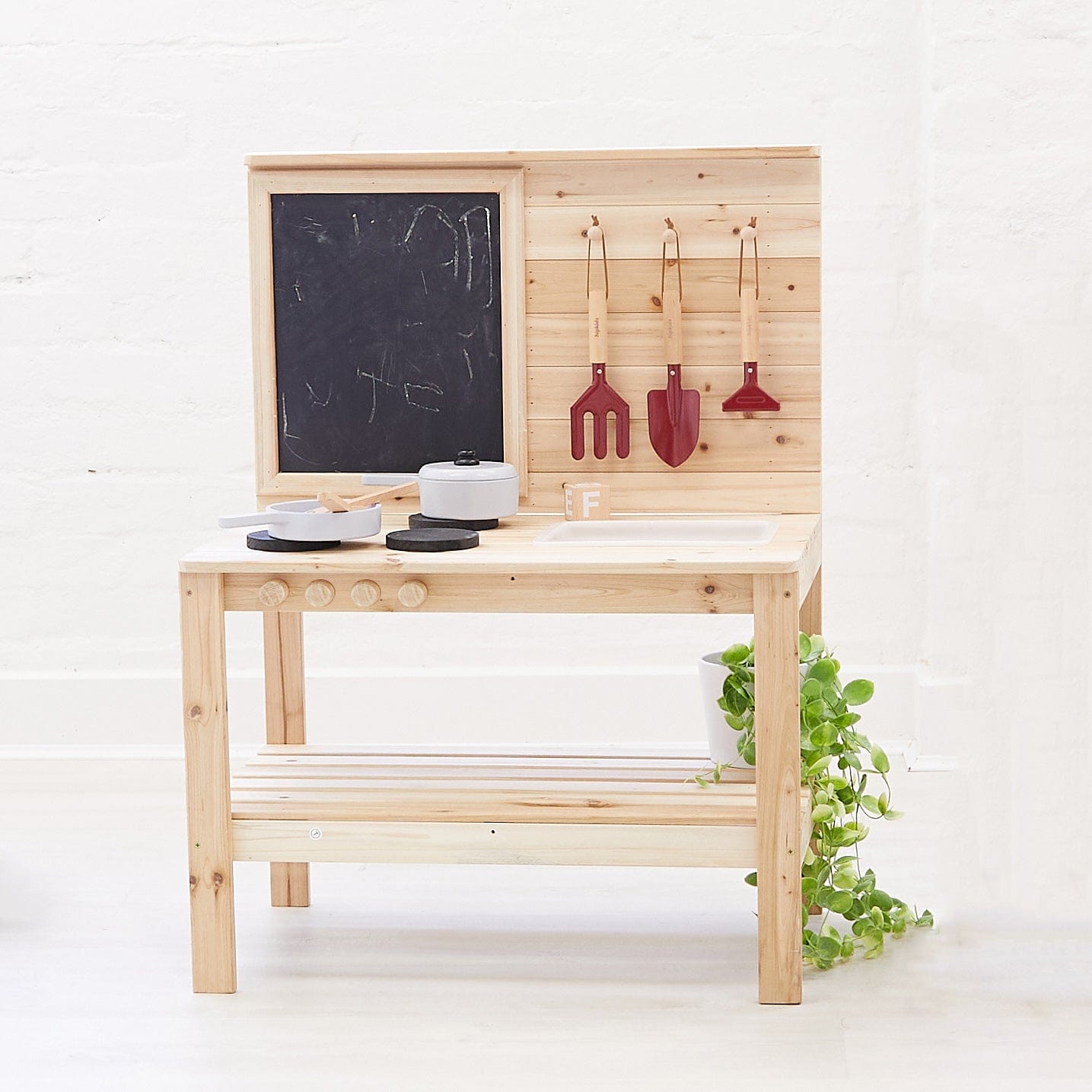 Outdoor Mud Kitchen - Preorder