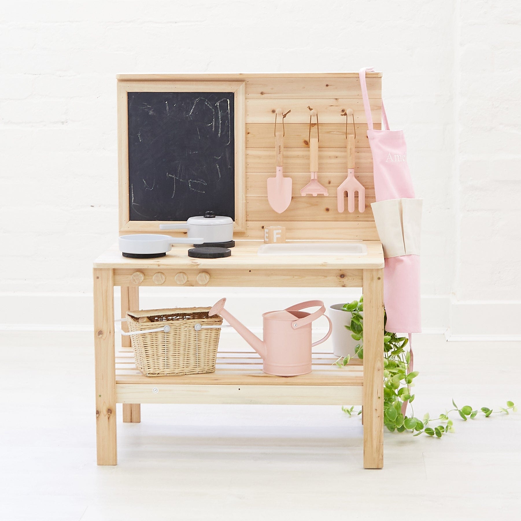 Outdoor Mud Kitchen - Preorder