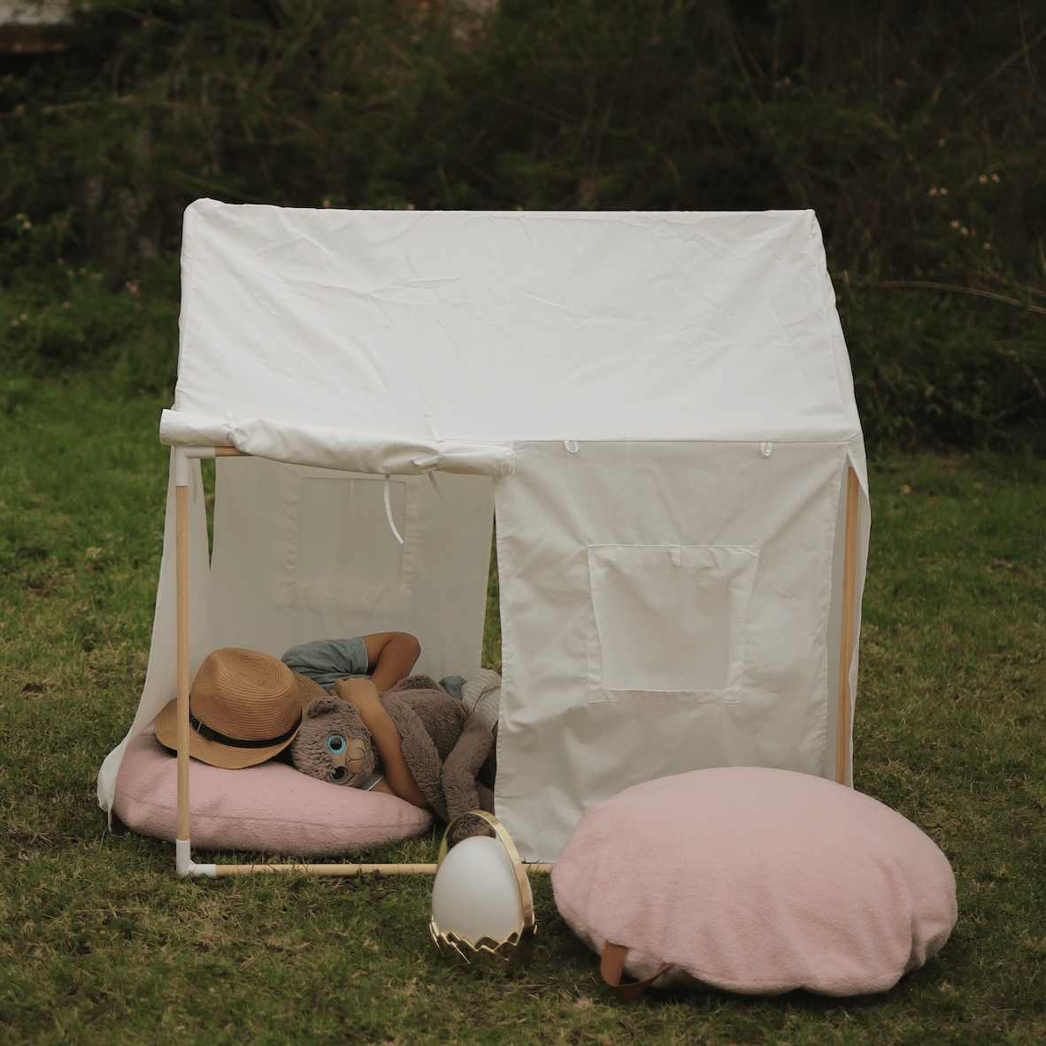 Playhouse Tent with 2pcs Boucle Cushions Bundle