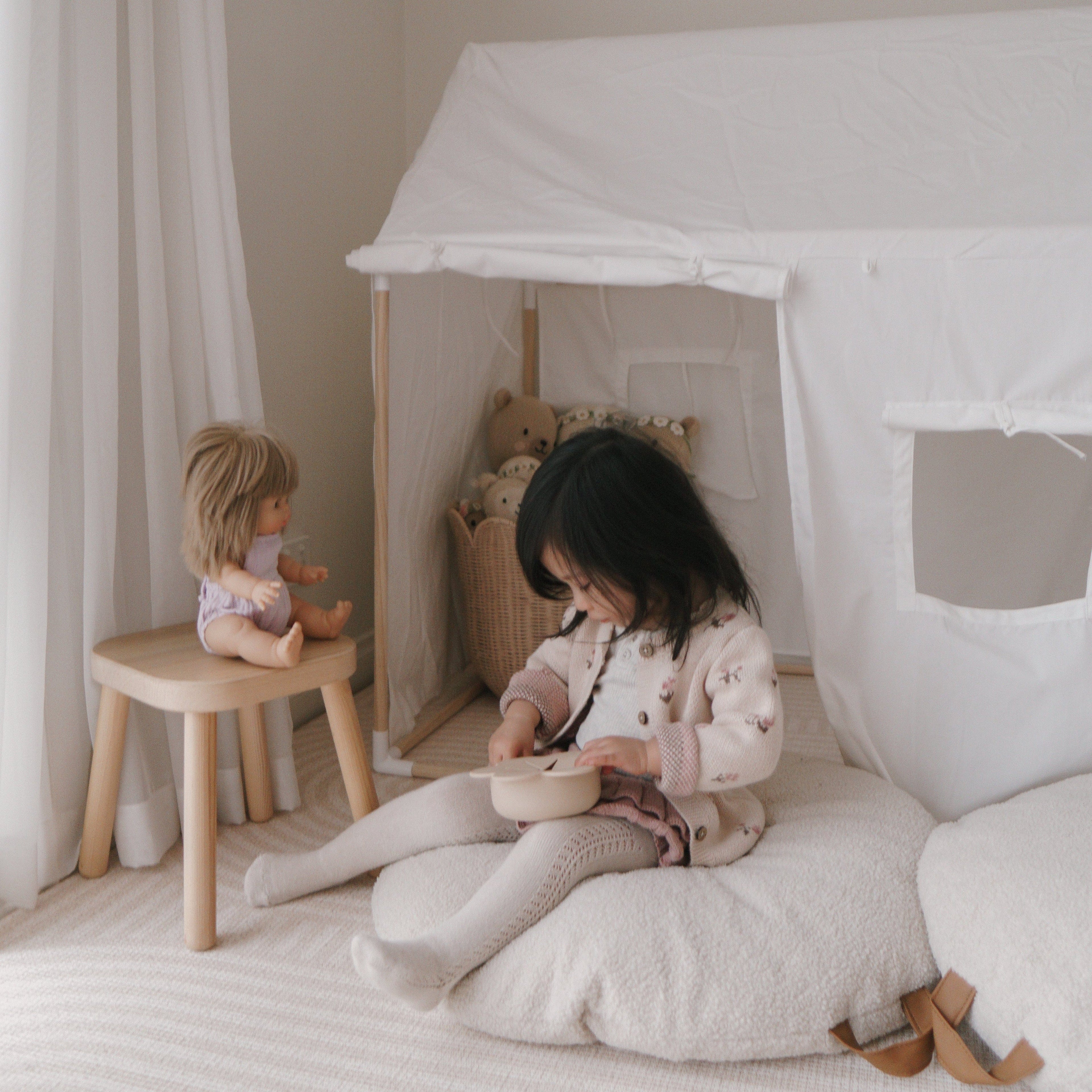 Playhouse Tent with 2pcs Boucle Cushions Bundle