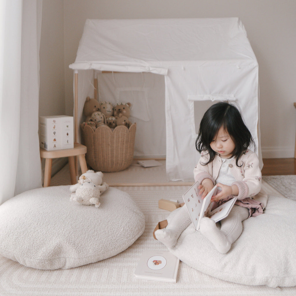 Playhouse Tent with 2pcs Boucle Cushions Bundle