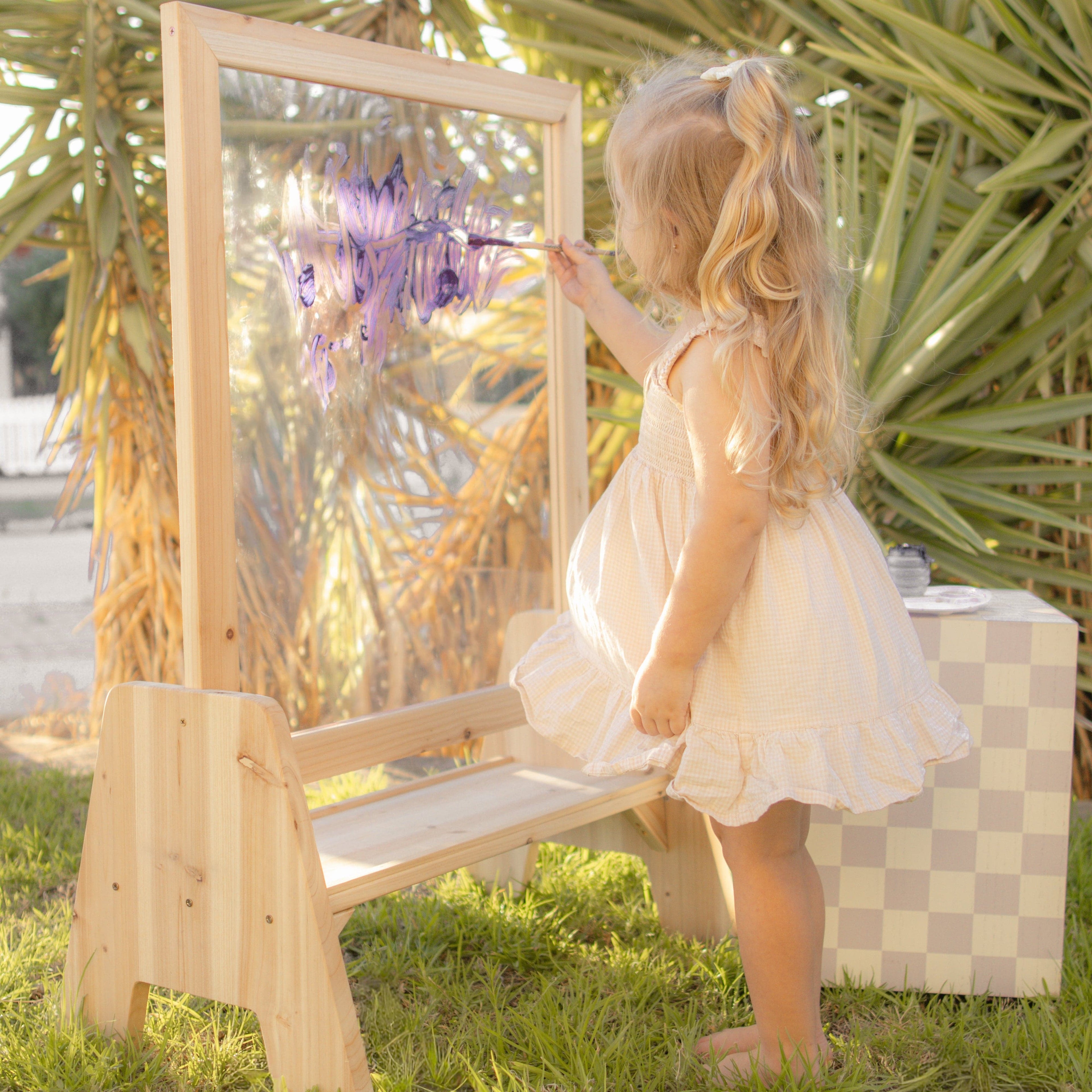 Toddler Perspex Easel