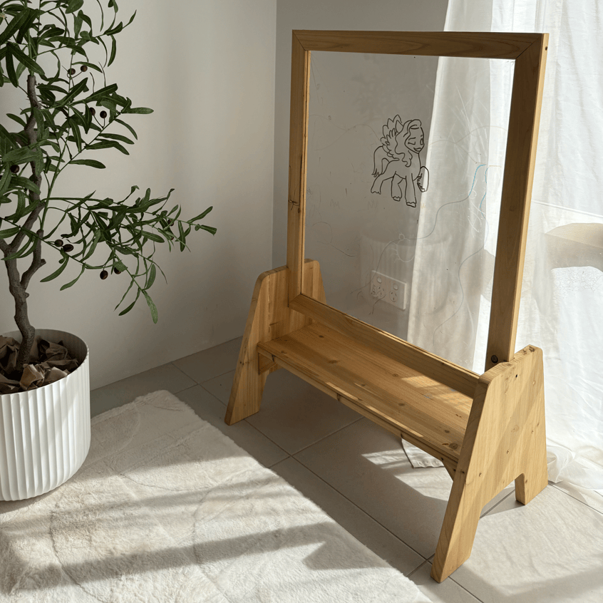 Toddler Perspex Easel