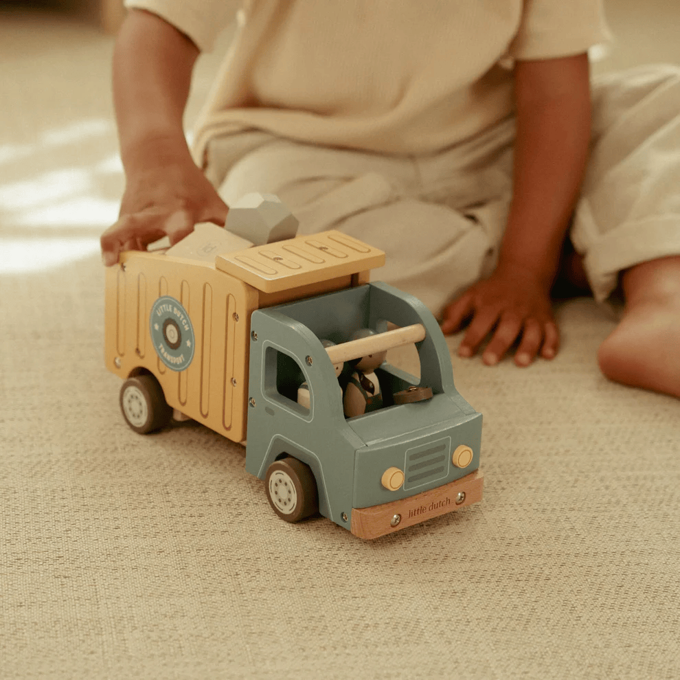 Garbage Truck w/ Peg Dolls