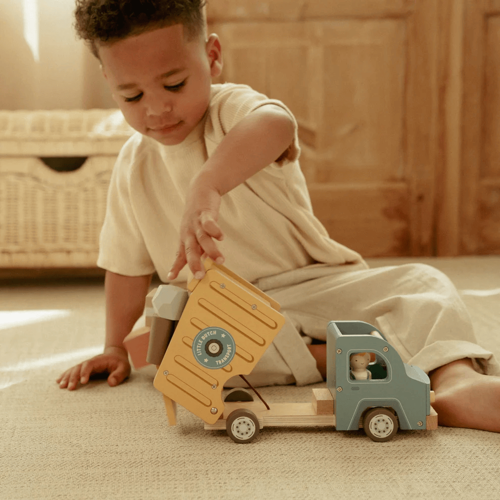 Garbage Truck w/ Peg Dolls
