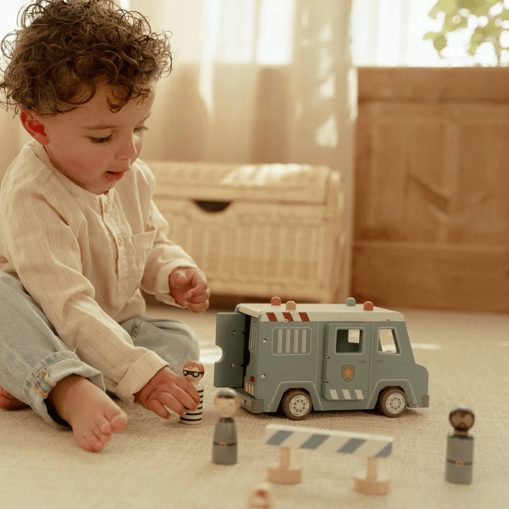 Police Car w/ Peg Doll