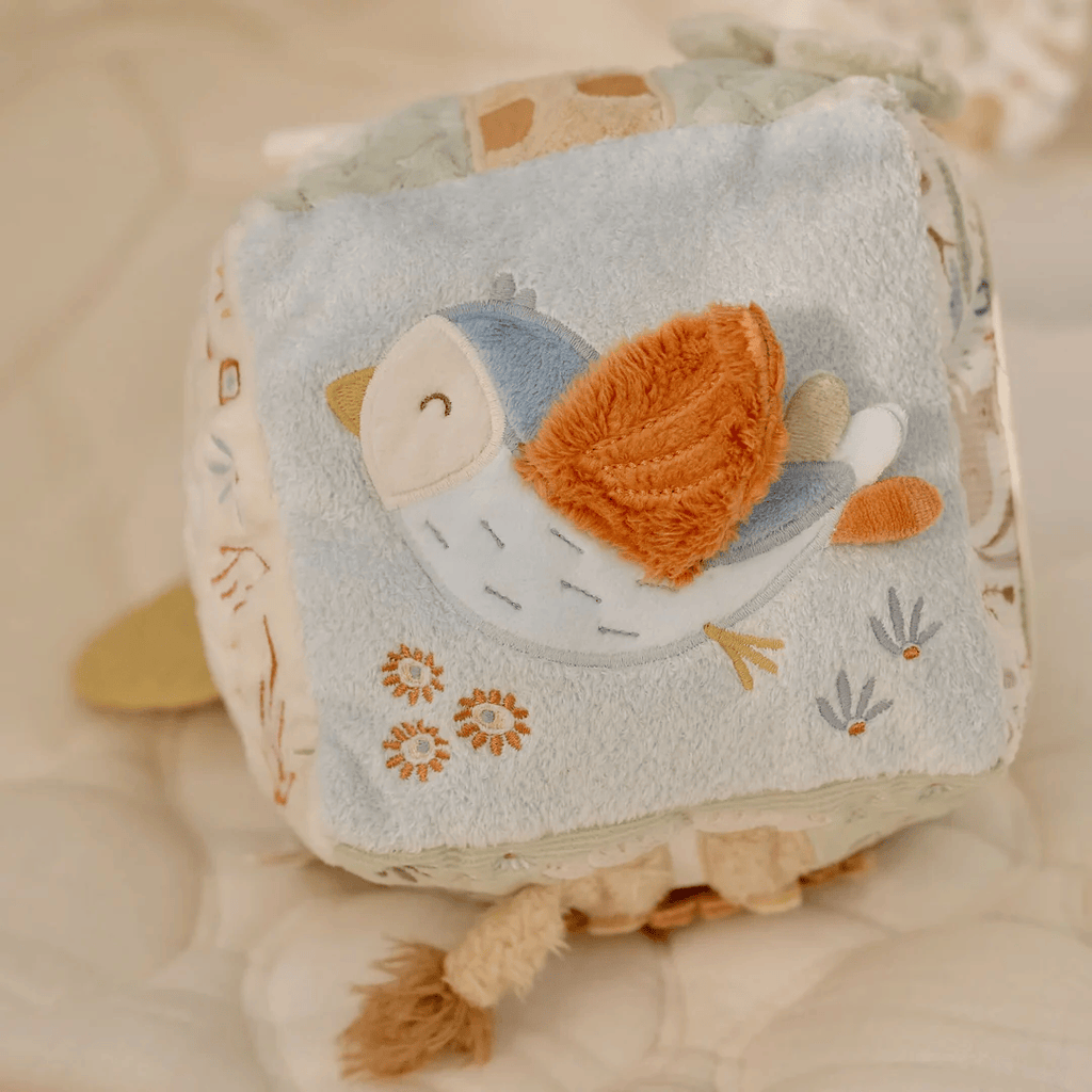 Soft Activity Cube
